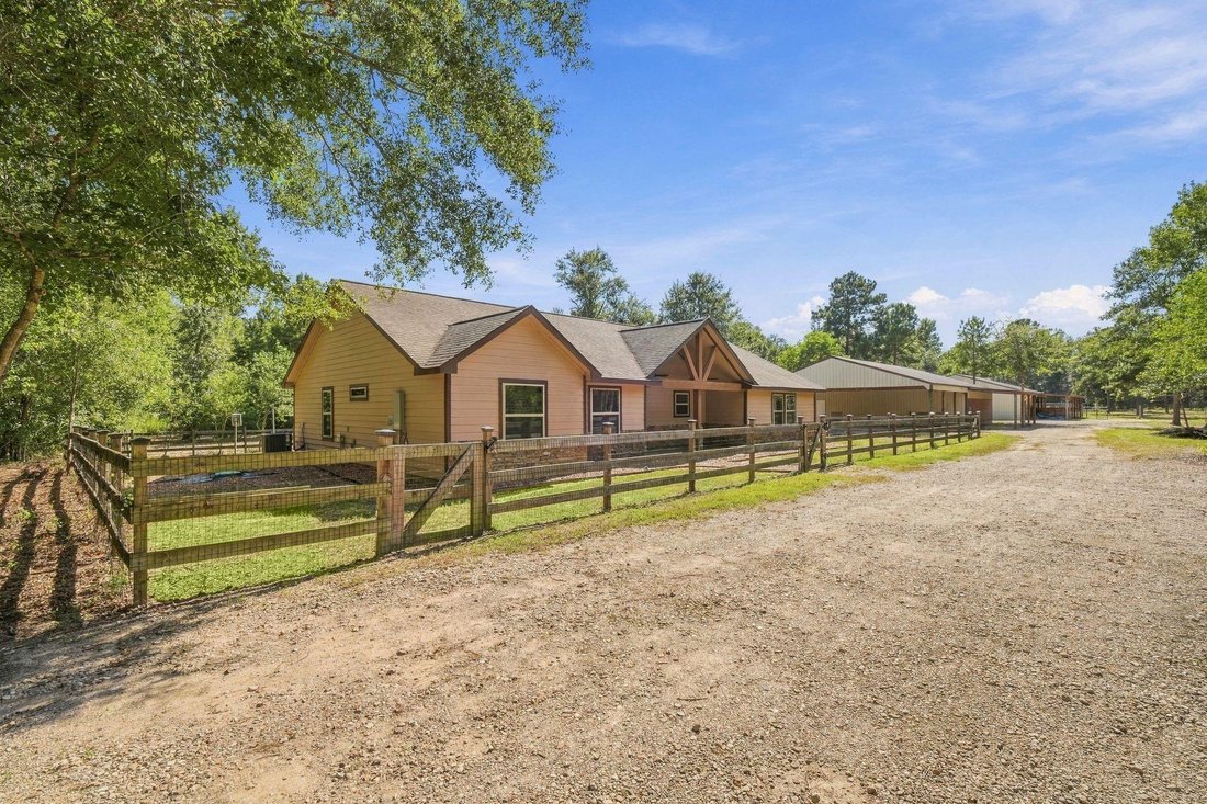 House in Cleveland, Texas, United States 3 - 18973747