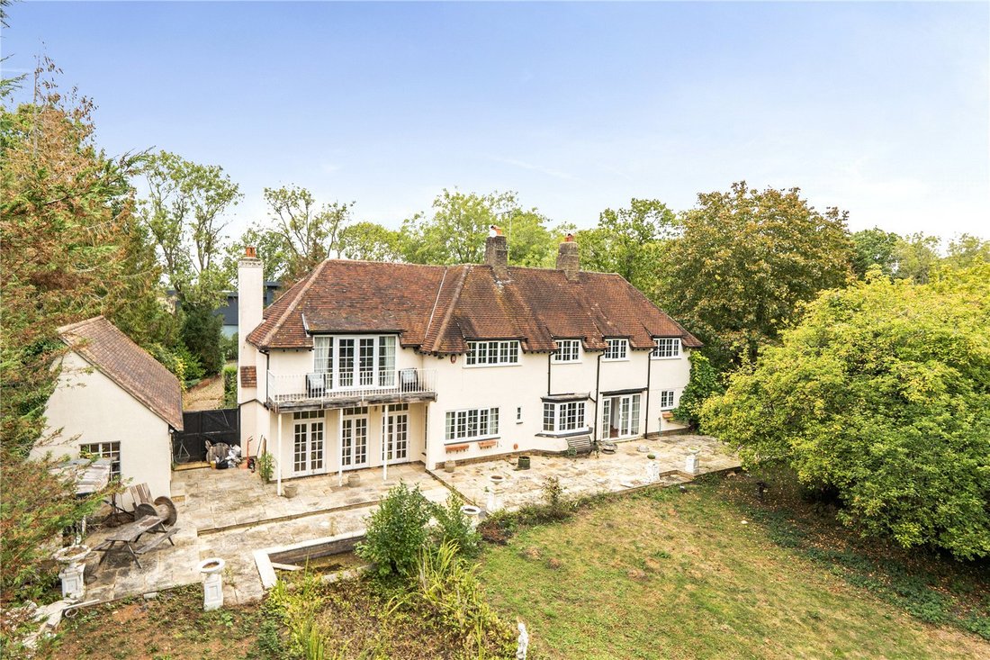 House in Cole Green, England 4 - 18976202