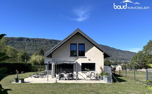 House in Lans-en-Vercors, Auvergne-Rhône-Alpes, France 1