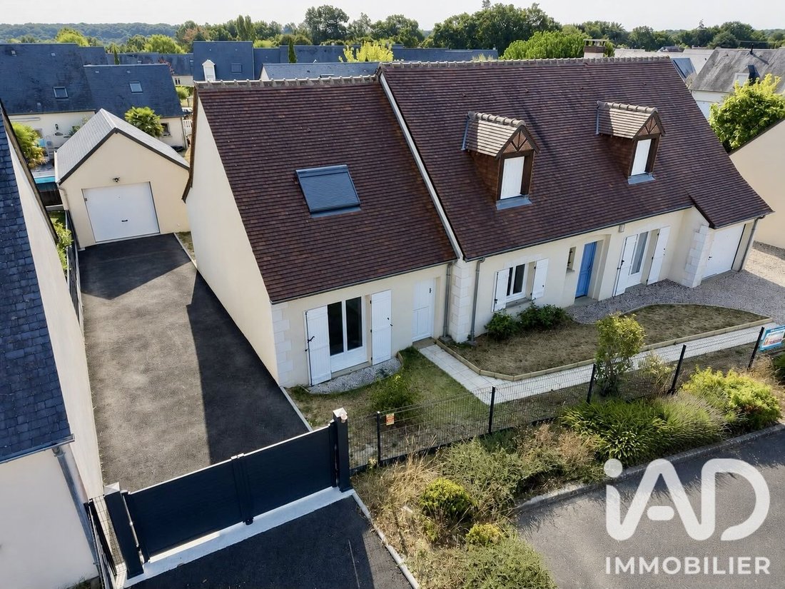 House in Mettray, Centre-Val de Loire, France 1 - 17559381