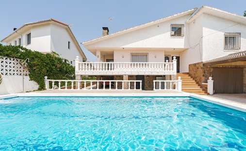 House in Chapineria, Comunidad de Madrid, Spain 1