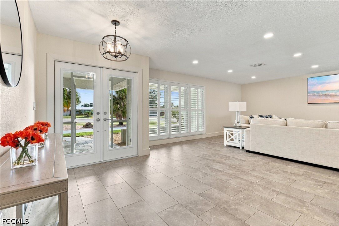Cape Coral, Florida, United States 4 - 18973975