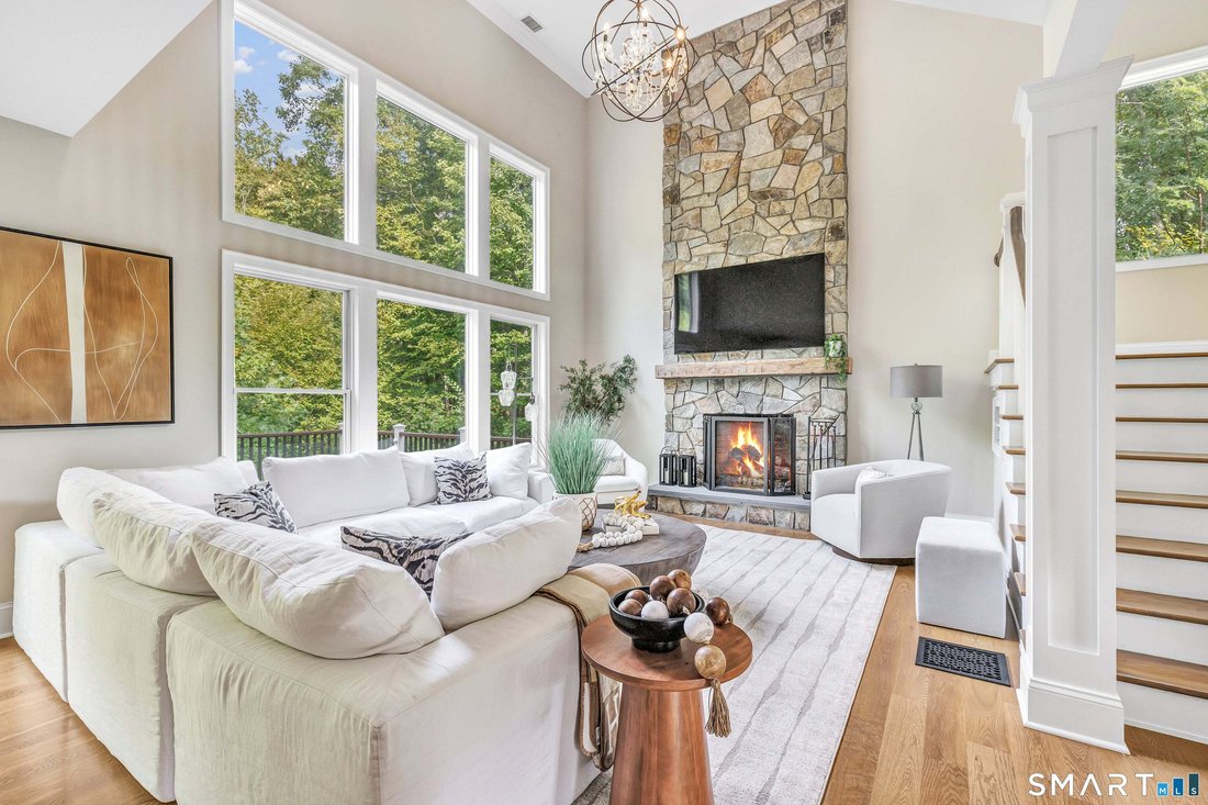 House in Monroe, Connecticut, United States 4 - 18973414