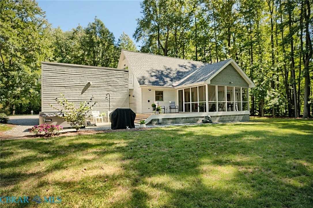 House in Urbanna, Virginia, United States 5 - 18964863