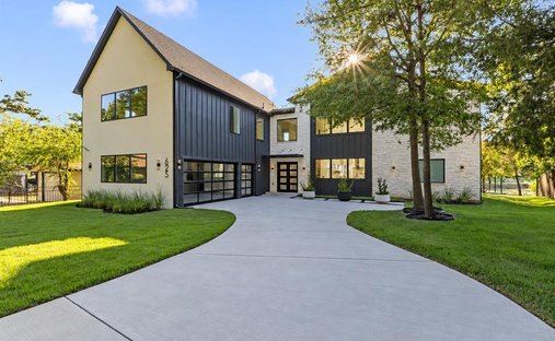 House in Trinidad, Texas, United States 1