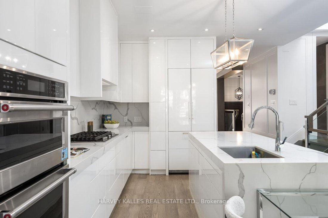 House in Toronto, Ontario, Canada 4 - 18978655