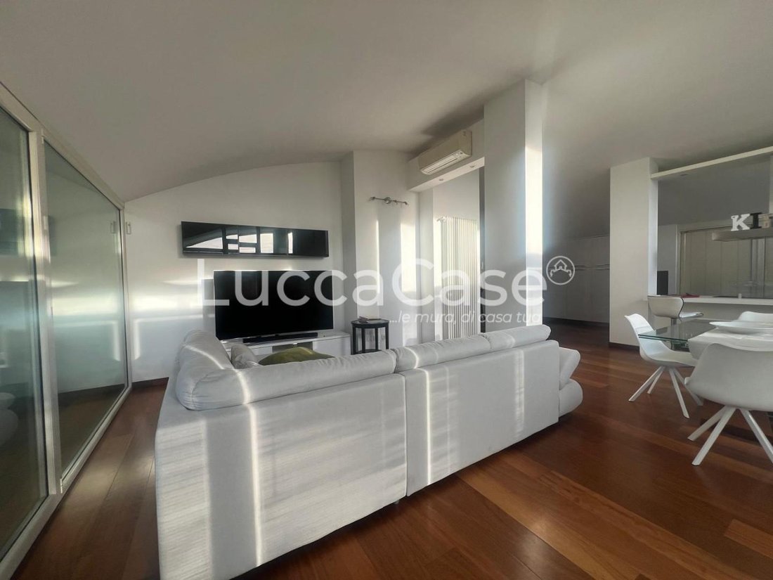Penthouse in Area Monte San Quirico - Sant'Alessio, Lucca, Tuscany 5 - 18976297