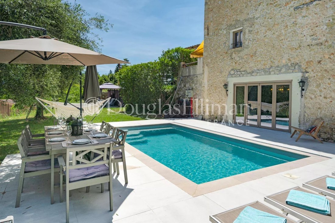 Villa in Grasse, Provence-Alpes-Côte d'Azur, France 5 - 17976656