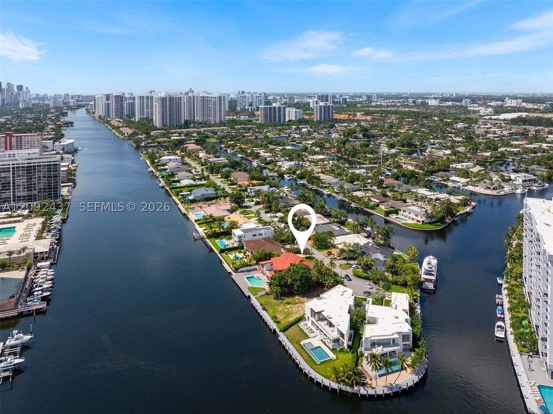 House in Hallandale Beach, Florida, United States 3 - 18969858