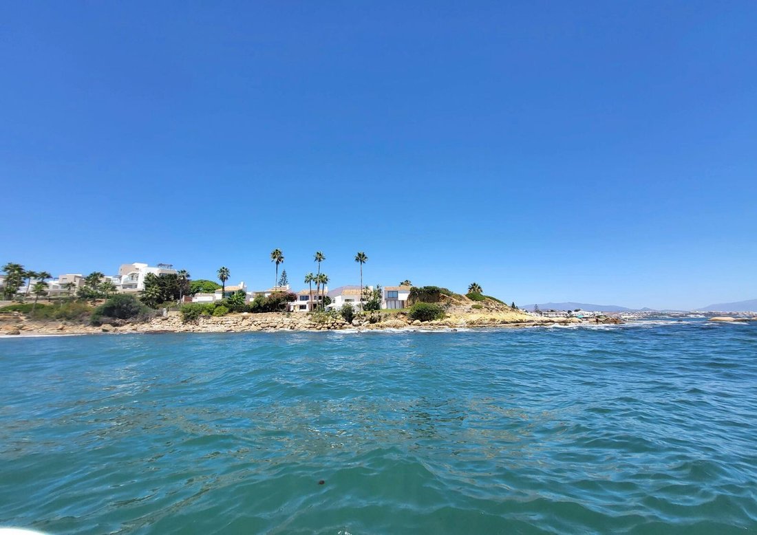 Villa in Estepona, Andalusia, Spain 5 - 18970901