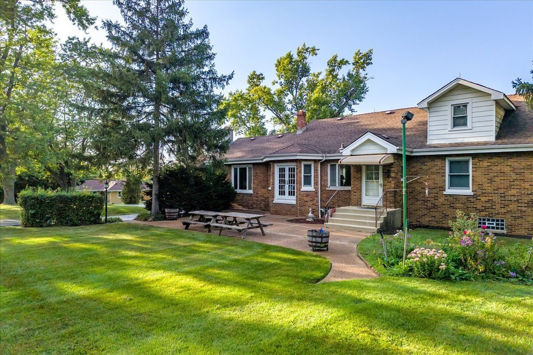 Land in Burr Ridge, Illinois, United States 5 - 18969809