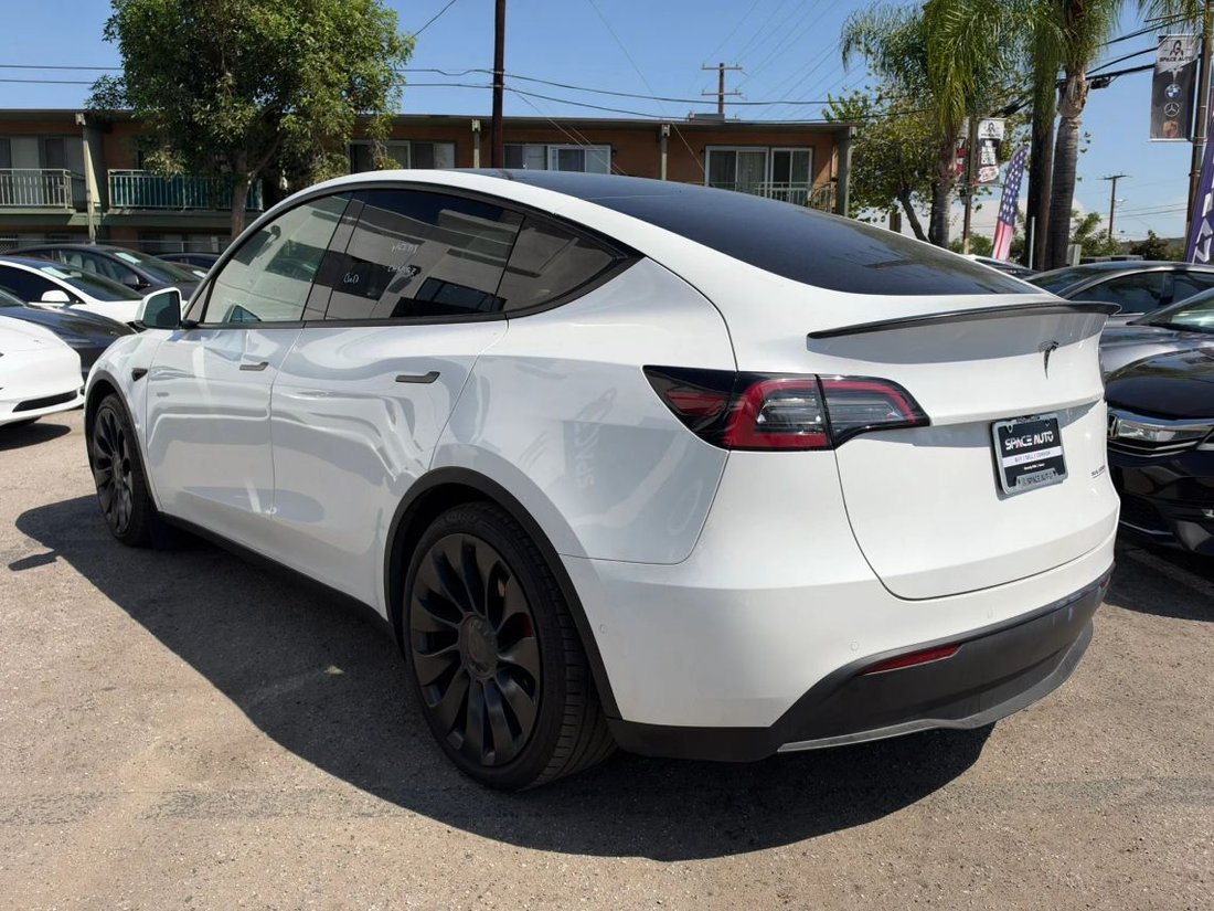 Suv in Azusa, CA, United States 4 - 18972232