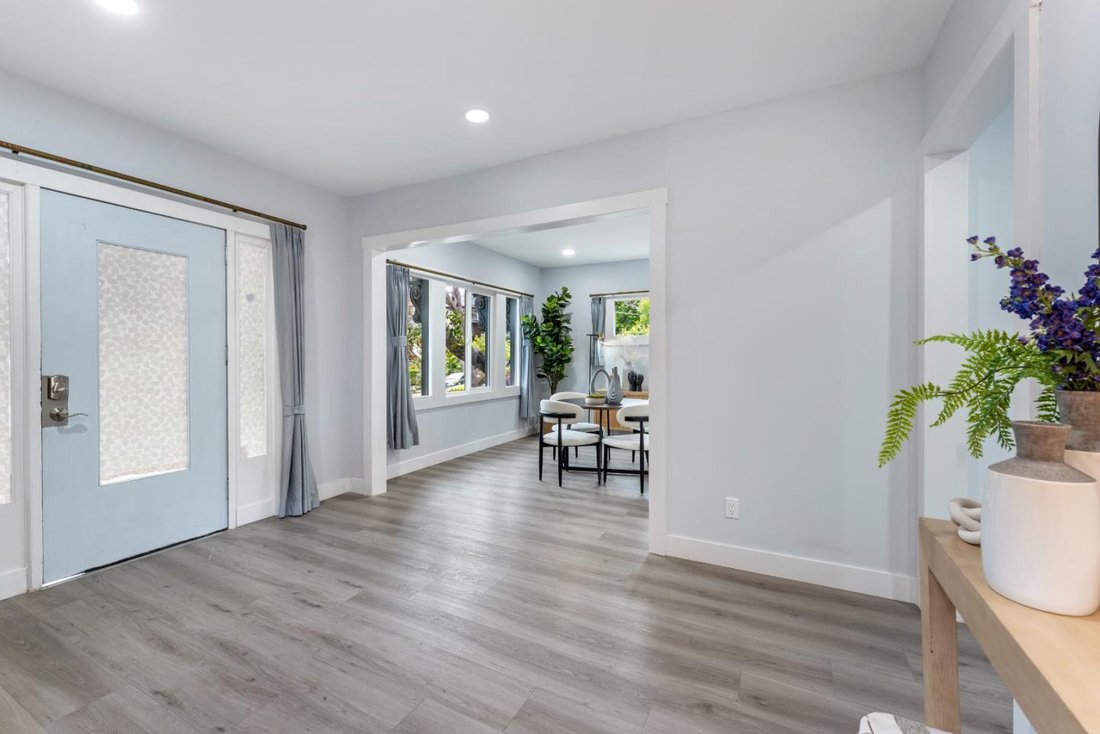 House in Berkeley, California, United States 4 - 18980426