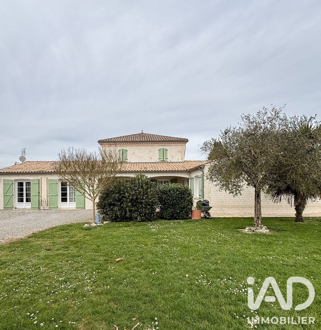 House in Mosnac, Nouvelle-Aquitaine, France 2 - 18979995