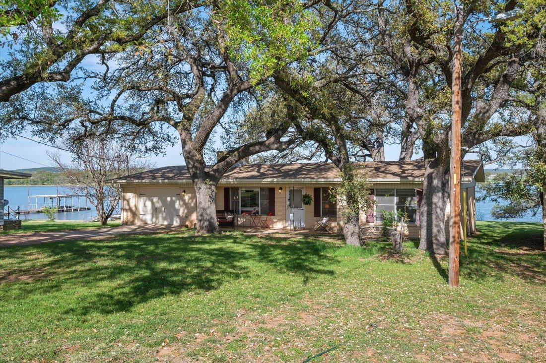 House in Tow, Texas, United States 2 - 18976195