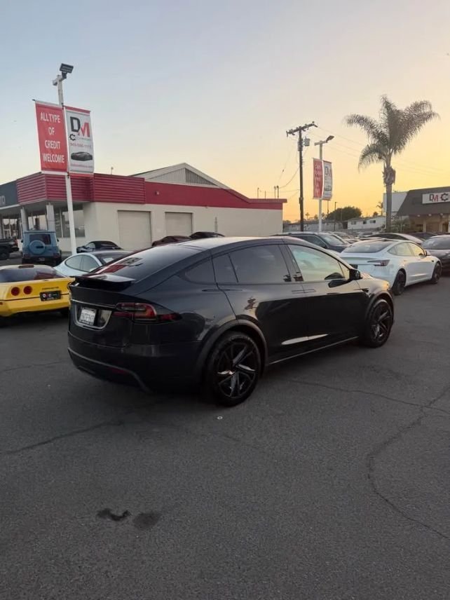 Suv in Costa Mesa, CA, United States 5 - 18972078