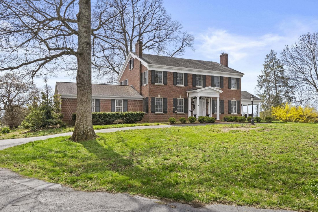 House in Mount Sterling, Kentucky, United States 4 - 18969235