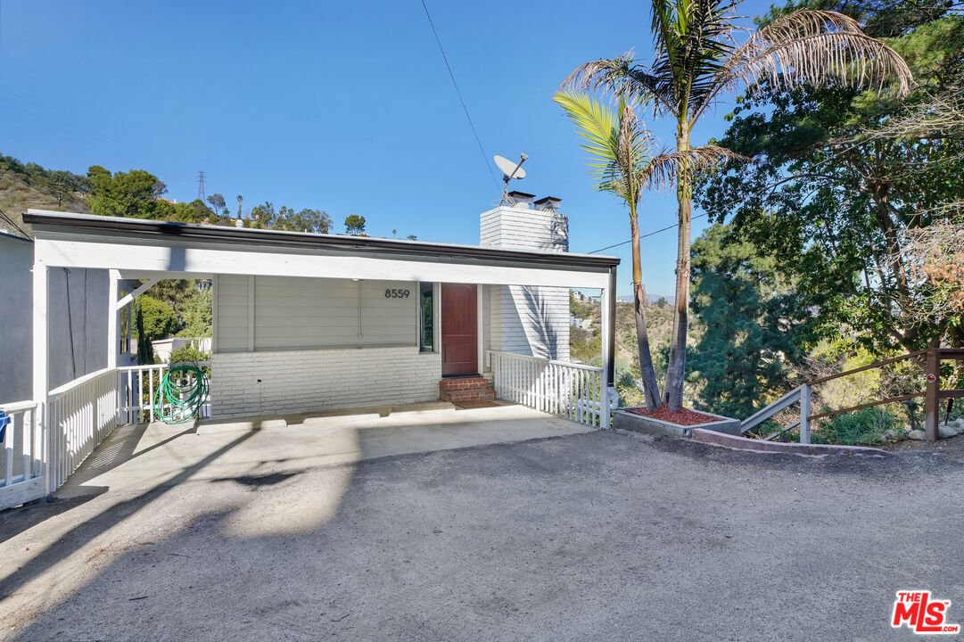 Los Angeles, California, United States 2 - 18977861