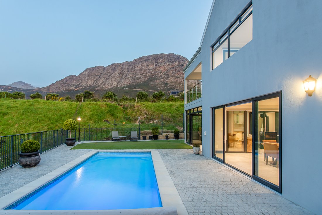 Country House in Franschhoek, Western Cape, South Africa 3 - 18979863