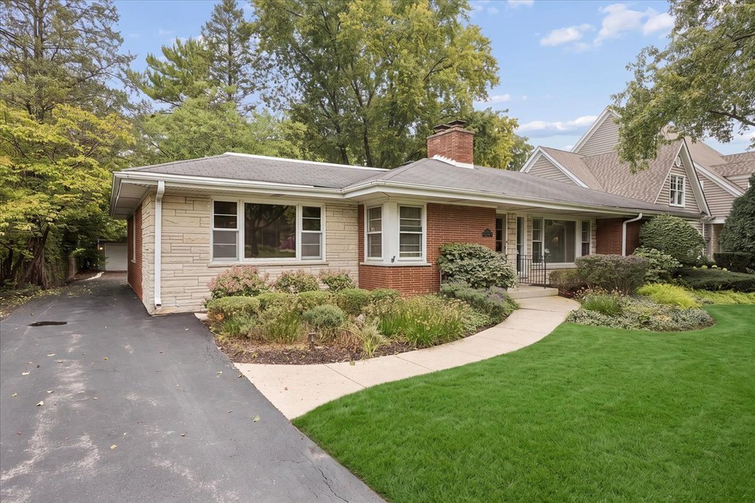 House in Western Springs, Illinois, United States 3 - 18975059