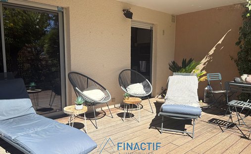 Apartment in Mazenod-Bellevue-Saint Donat-Banon, Aix-en-Provence, France 1