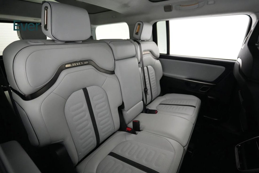 Suv in San Francisco, CA, United States 5 - 18444630