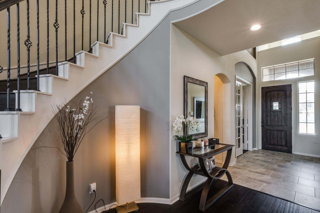 House in Houston, Texas, United States 5 - 18965560