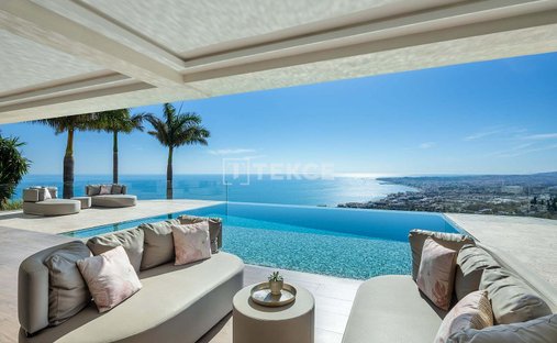 Villa in Benalmadena, Andalusia, Spain 1