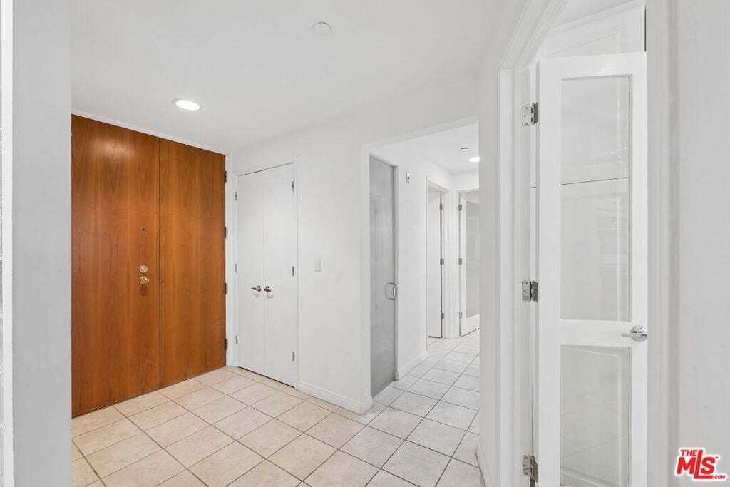 Condo in Beverly Hills, California, United States 5 - 18968628