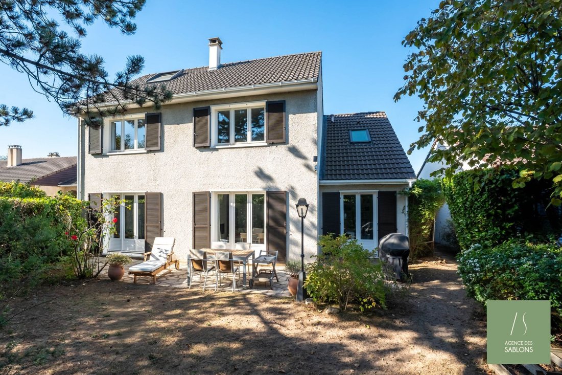 House in Montesson, Ile-de-France, France 1 - 18966177