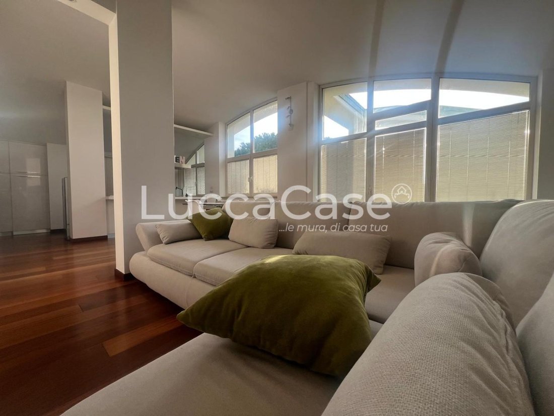 Penthouse in Centro Storico, Lucca, Tuscany 4 - 18976297