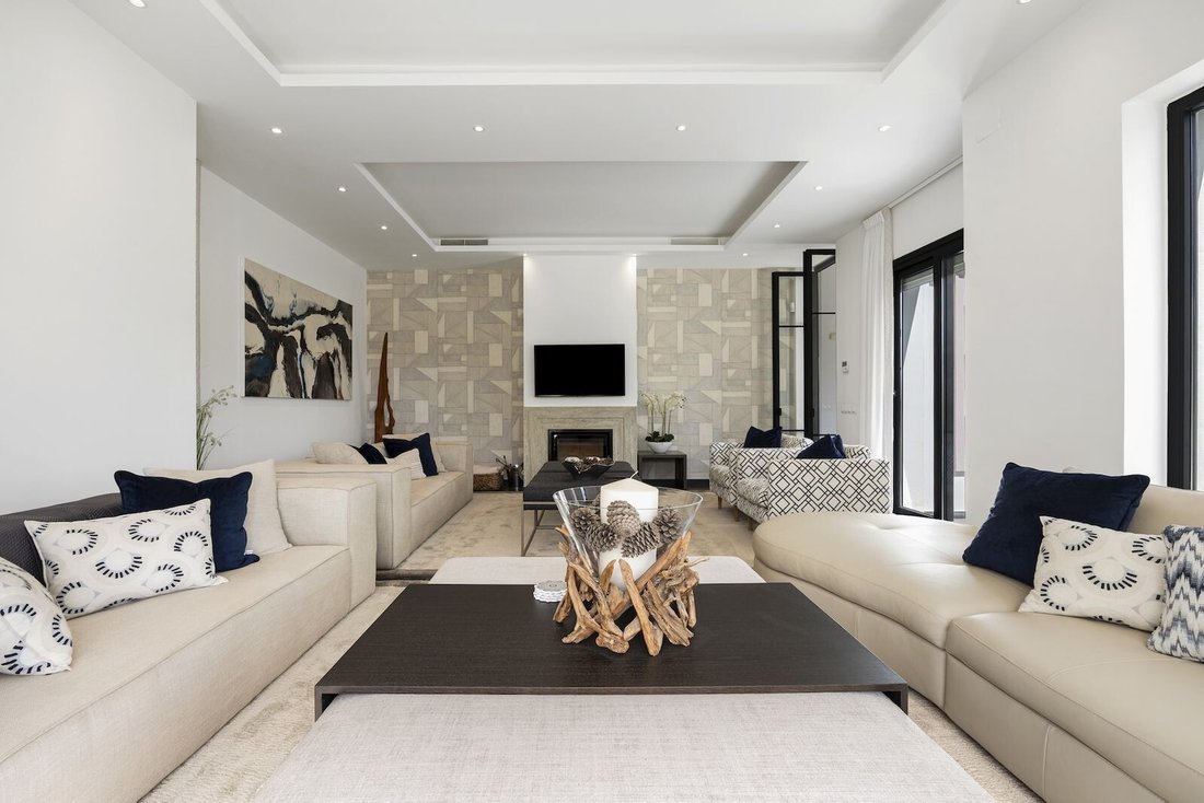 Villa in Benahavis, Andalusia, Spain 3 - 18970922