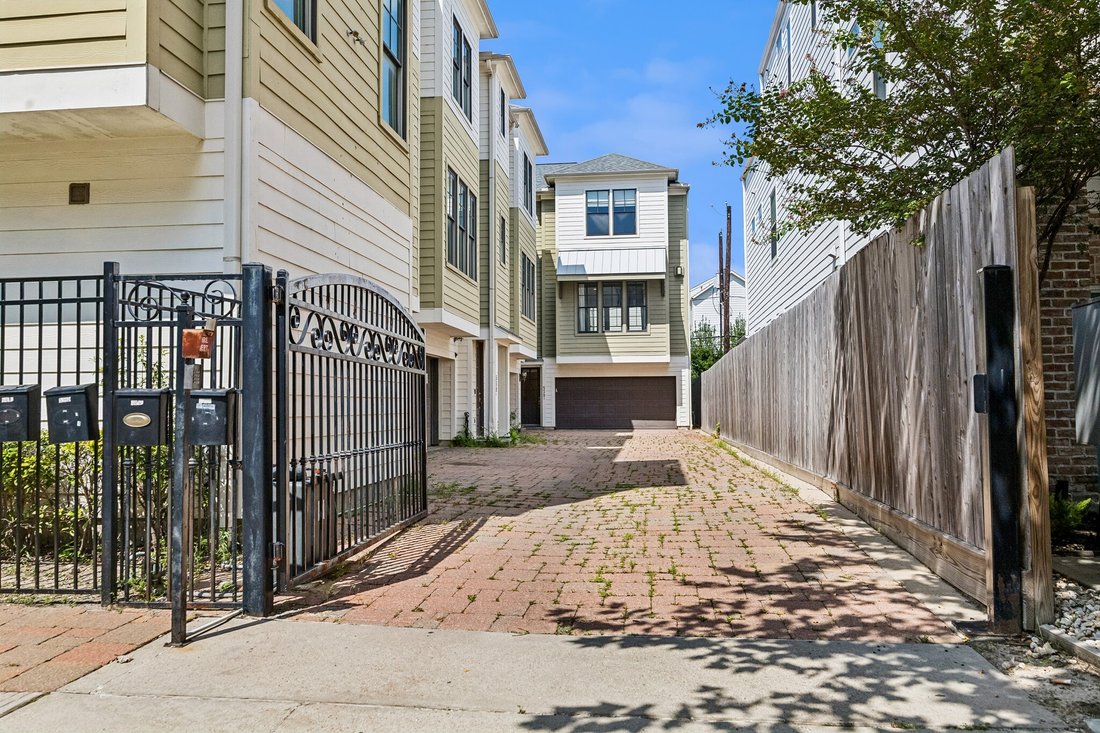 House in Houston, Texas, United States 1 - 18968458