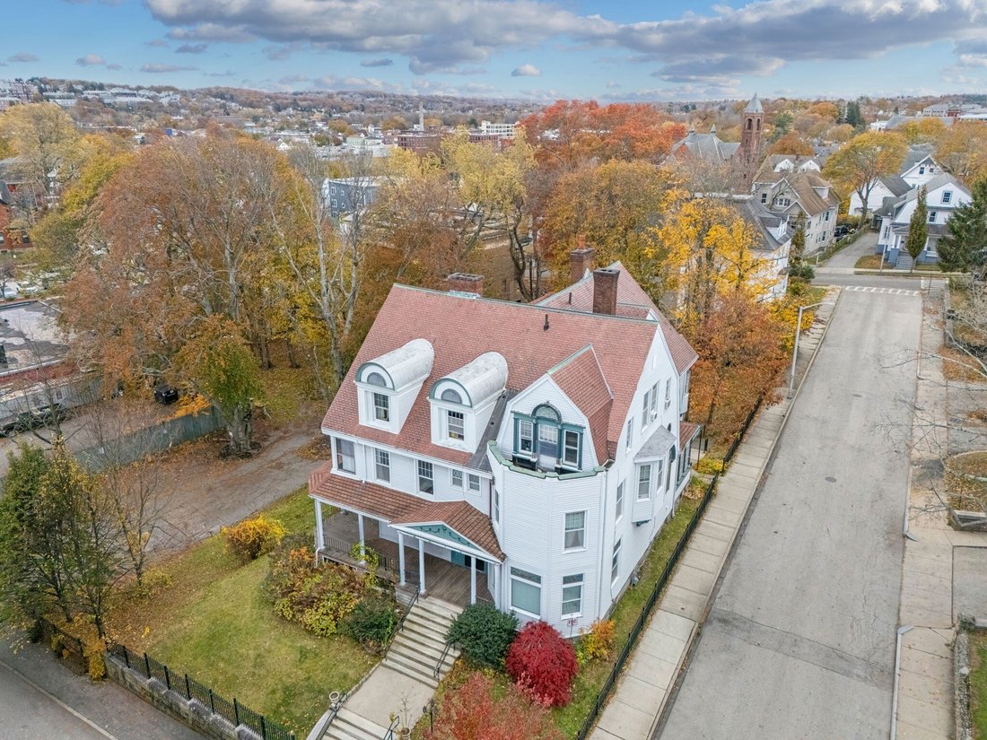 House in Worcester, Massachusetts, United States 3 - 18982089
