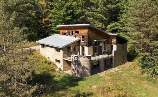 House in Cramahe, Ontario, Canada 1
