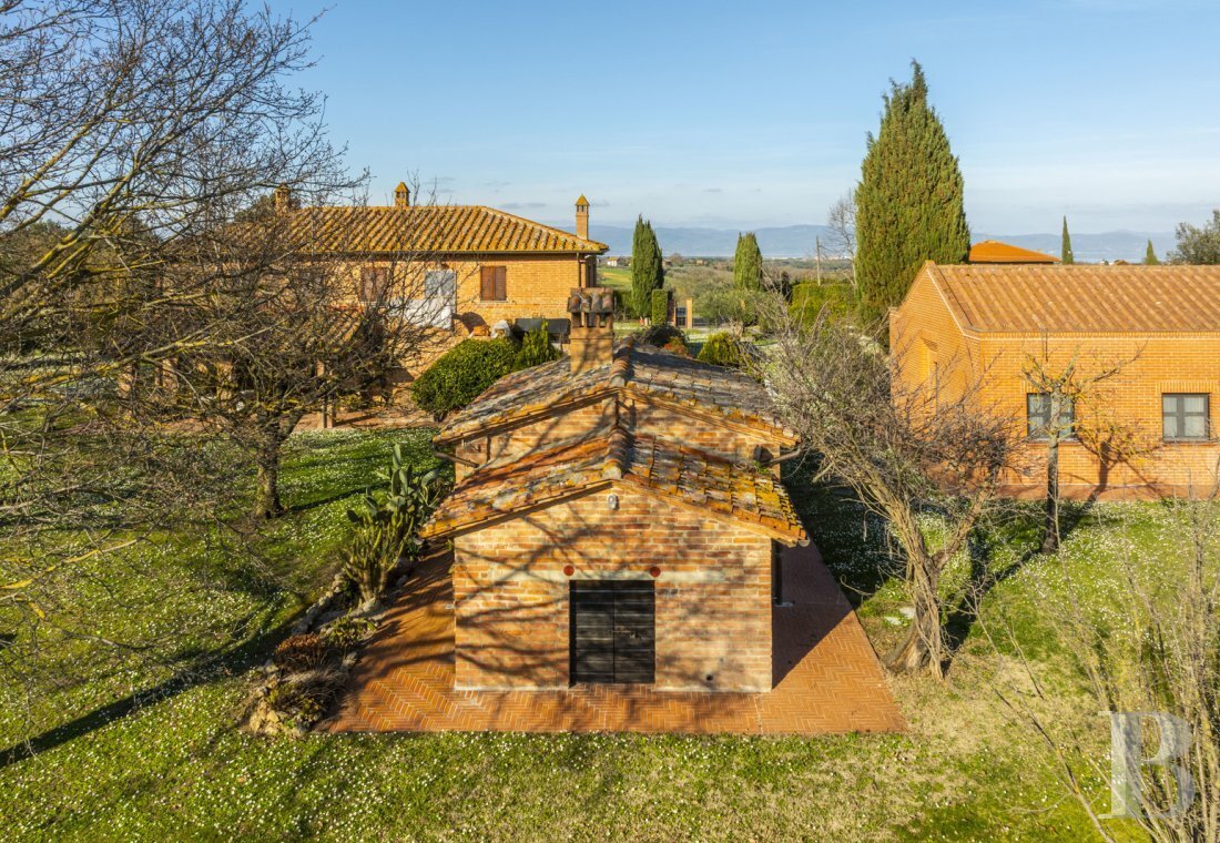 House in Castiglione del Lago, Umbria, Italy 3 - 18971231