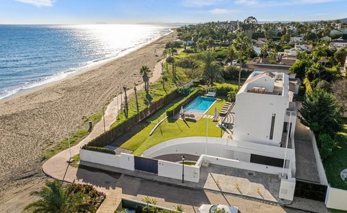 Villa a Estepona, Andalusia, Spagna 1