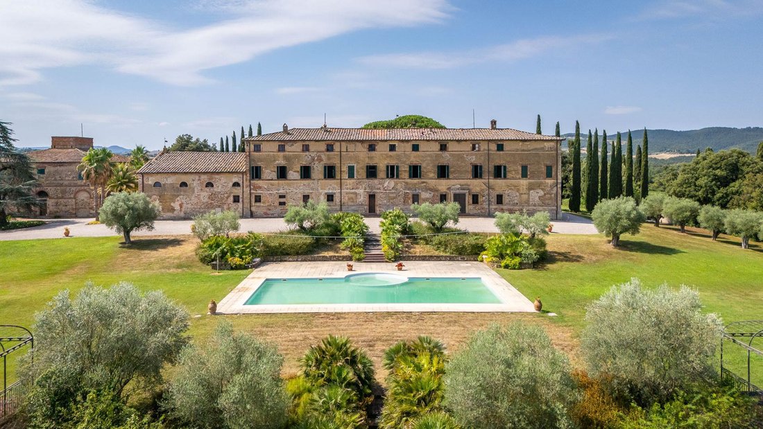 Estate in Sinalunga, Tuscany, Italy 4 - 18971028