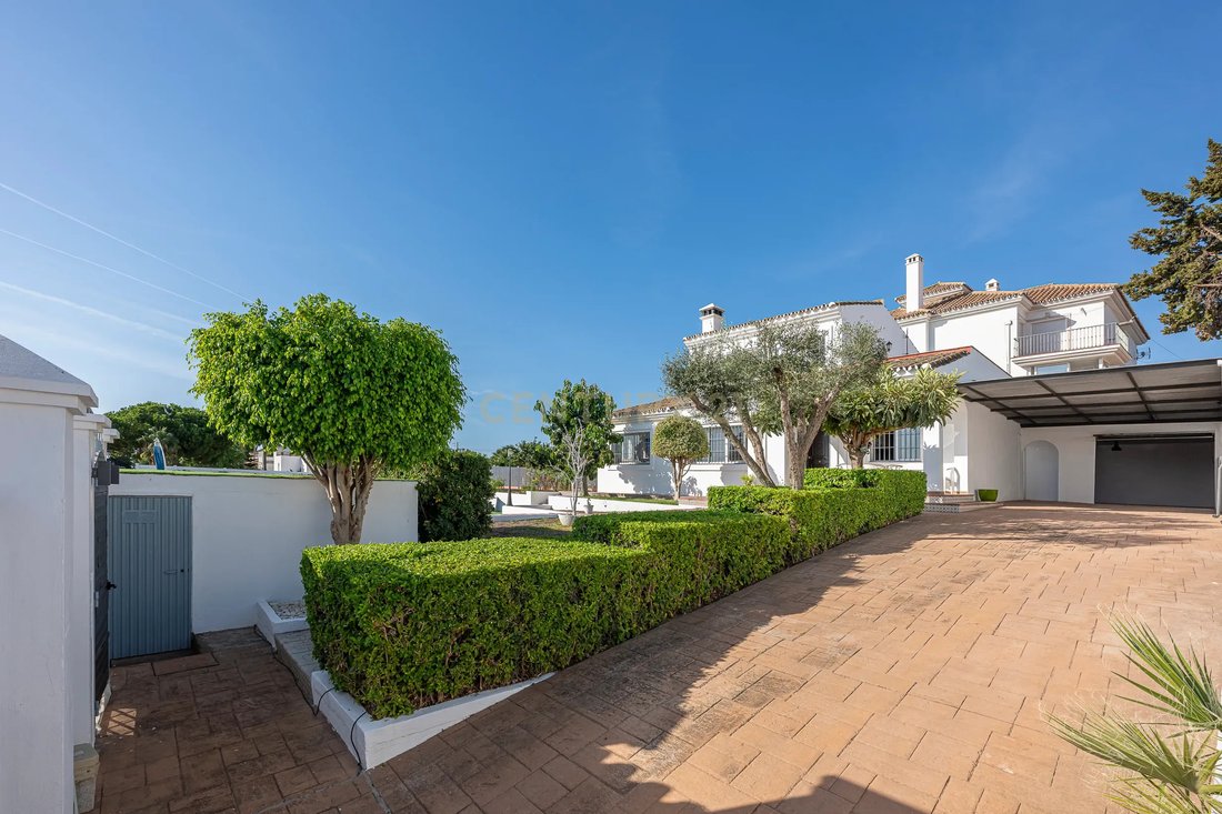 Villa in Estepona, Andalusia, Spain 3 - 18978002
