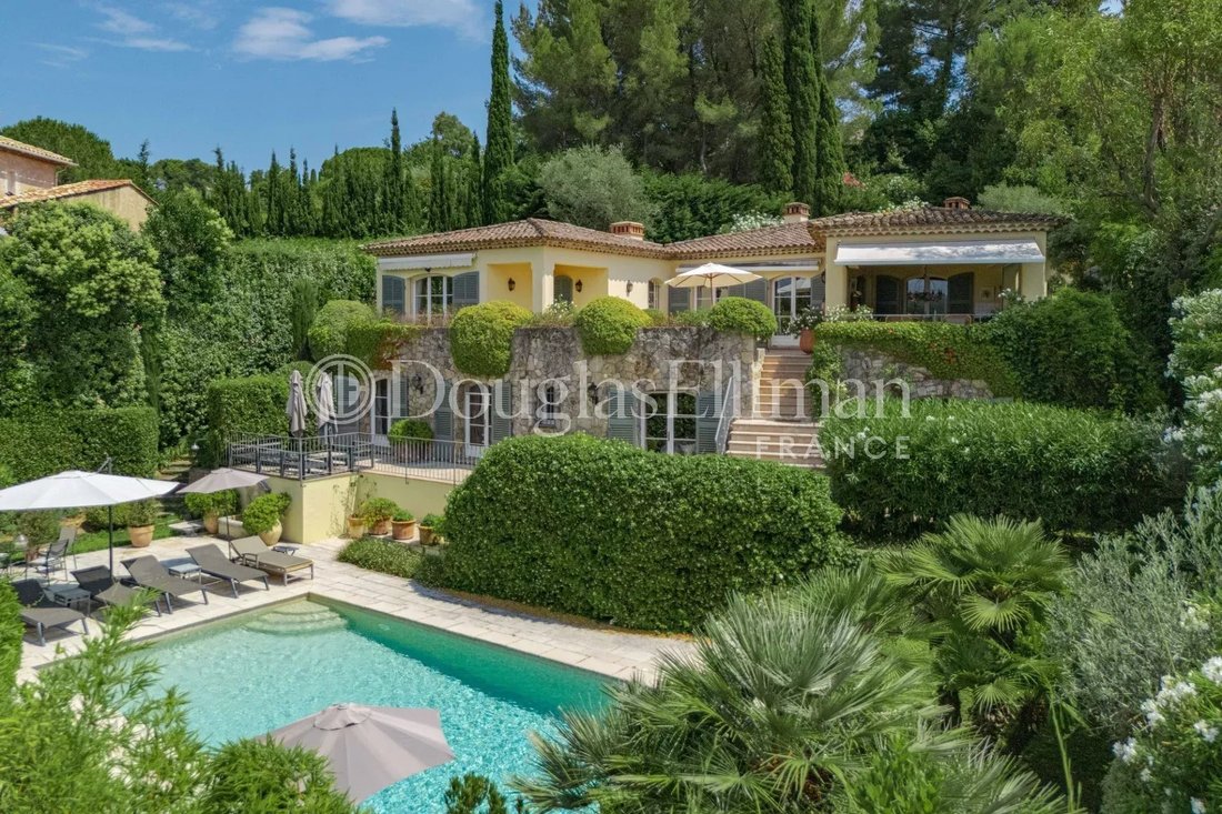 Villa in Mougins, Provence-Alpes-Côte d'Azur, France 1 - 18297989