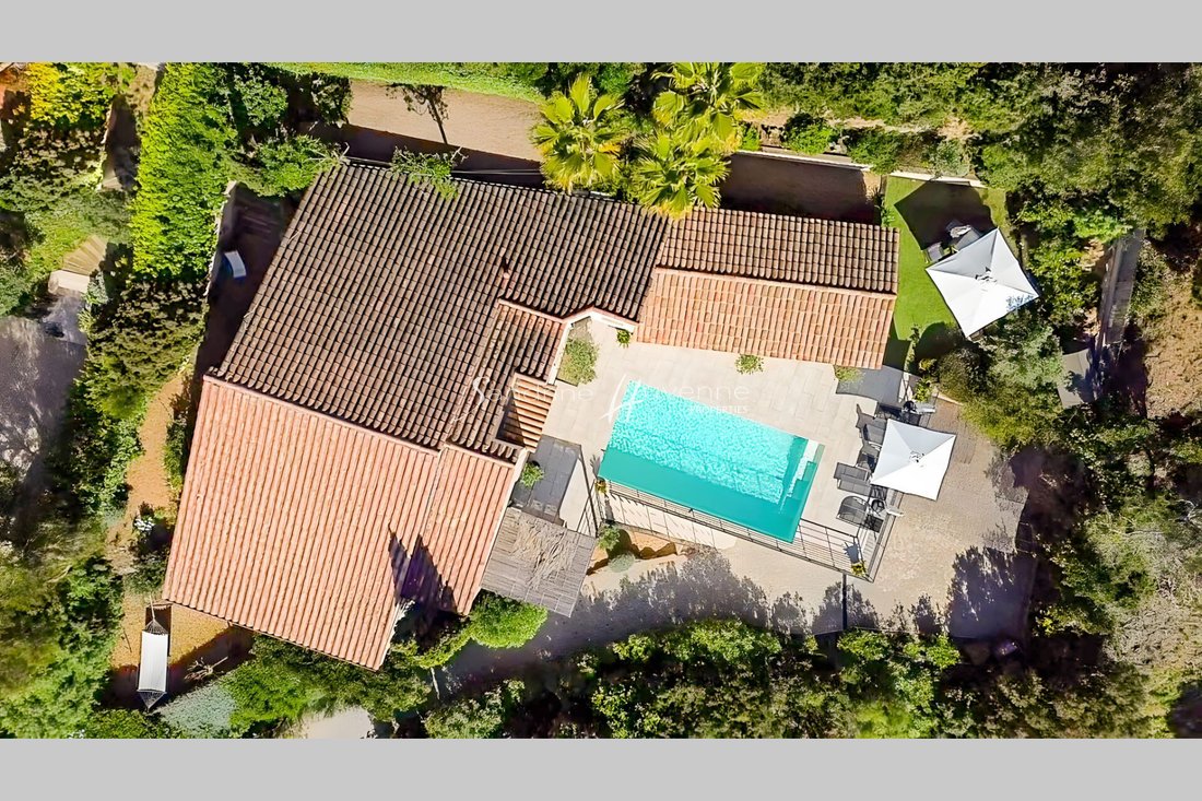 Villa in La Croix-Valmer, Provence-Alpes-Côte d'Azur, France 5 - 18979233