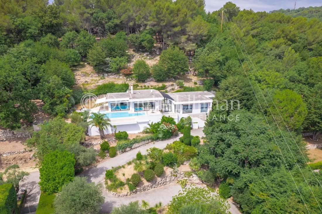 Villa a Le Rouret, Provenza-Alpi-Costa Azzurra, Francia 1 - 18421347