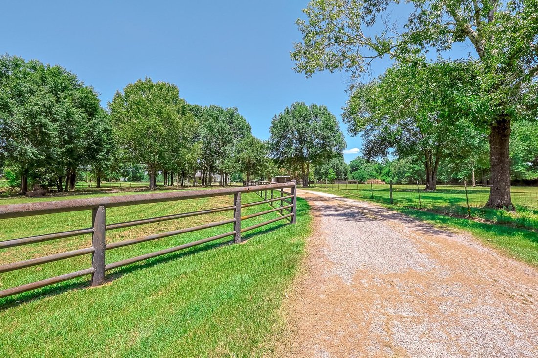 House in New Waverly, Texas, United States 2 - 18970477