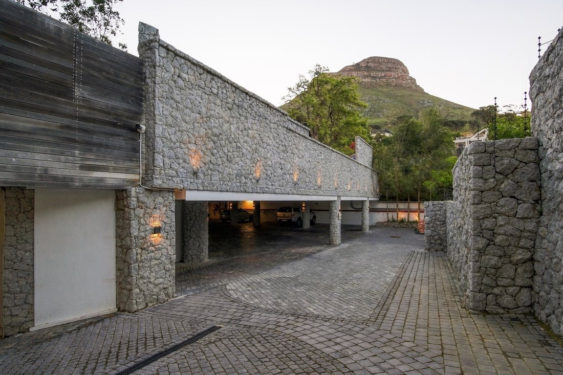 House in Gardens, City Bowl, Cape Town 2 - 18971364