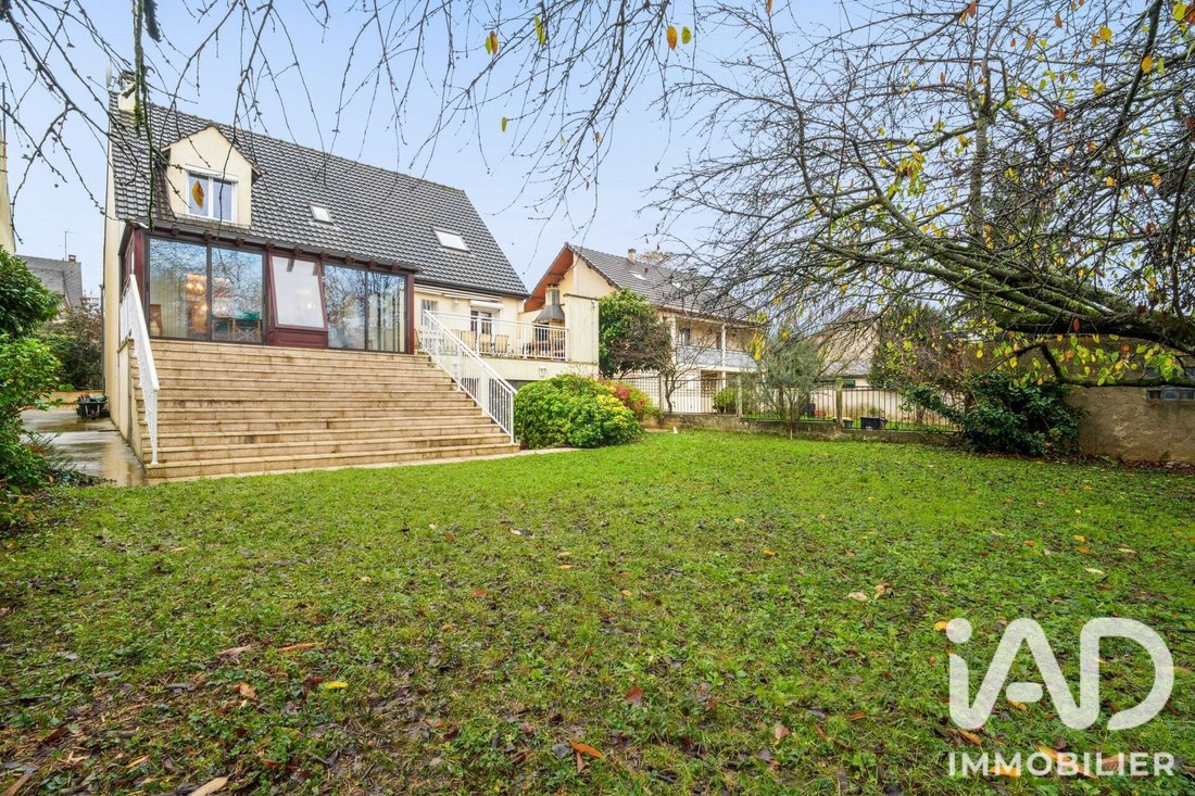 House in Vitry-sur-Seine, Ile-de-France, France 1 - 18979980