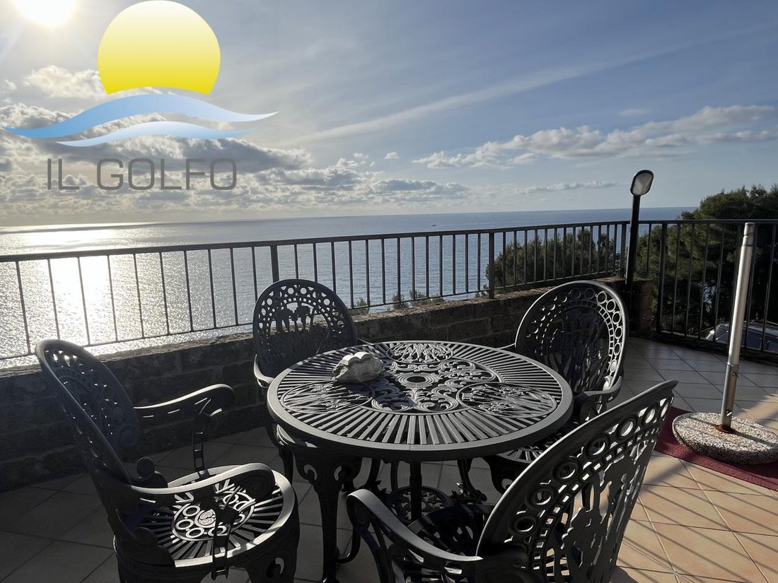 Apartment in Porto Maurizio, Imperia, Liguria 3 - 18965141