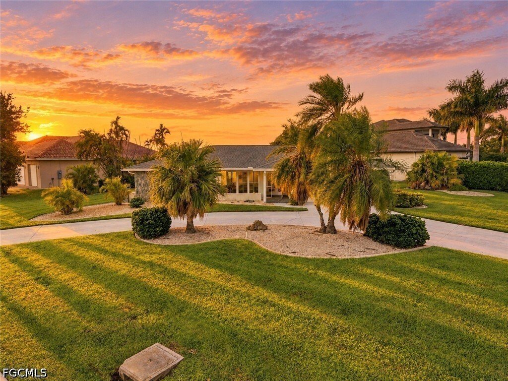 Cape Coral, Florida, United States 2 - 18973975