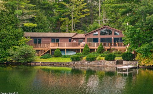 House in Great Barrington, Massachusetts, United States 1