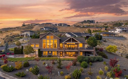 House in Chelan, Washington, United States 1