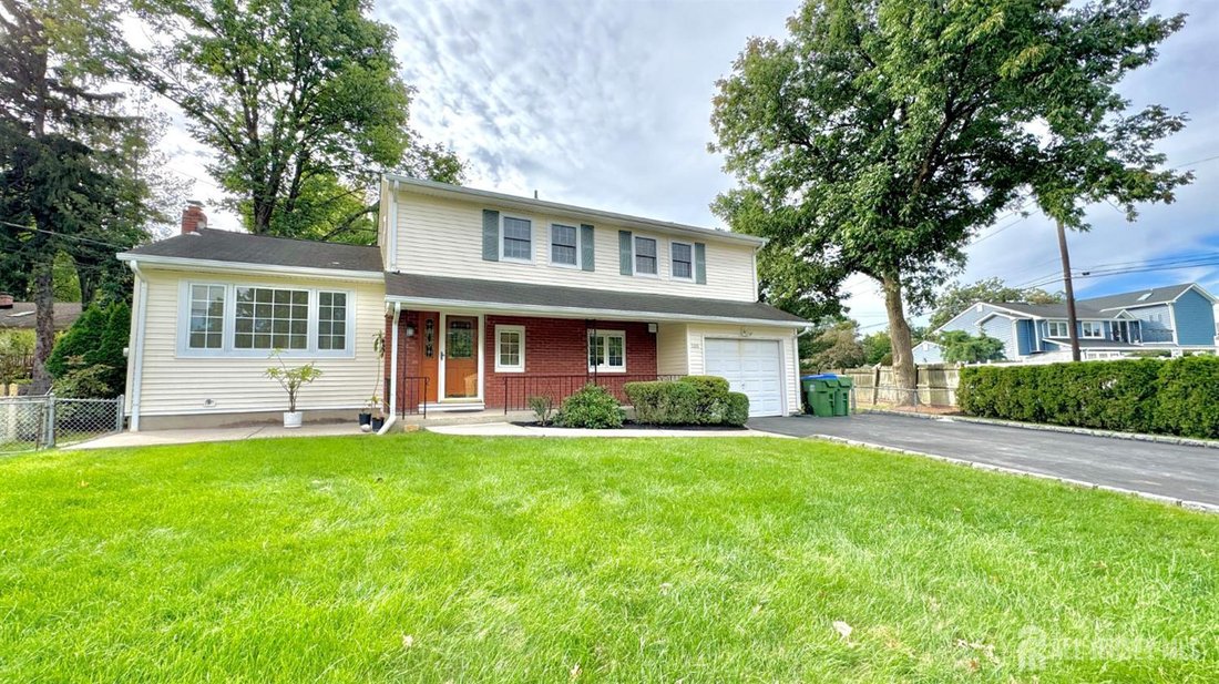 House in Metuchen, New Jersey, United States 1 - 18972516